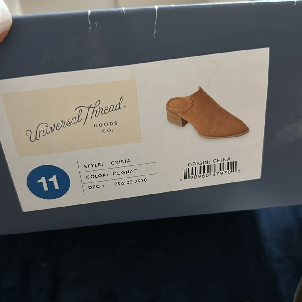 Universal Thread Shoe Size 11, New With Tags - image 6